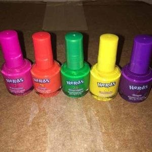 9 nail polishes in all