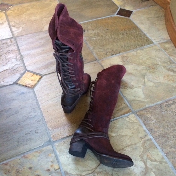 🍃💕HP NIB Steve Madden Freebird Suede Coal Boot - Picture 4 of 8