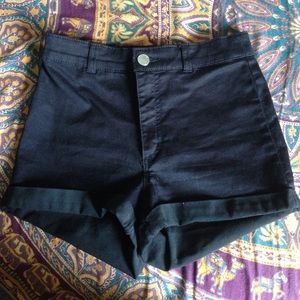 Black high waisted shorts by H&M