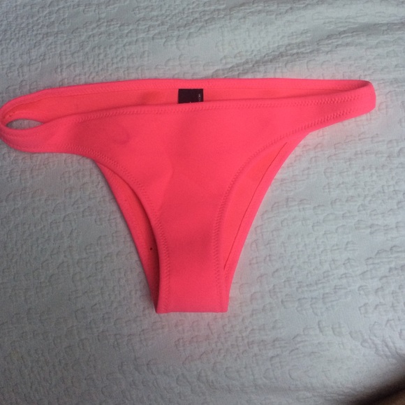 Hot pink triangl cheeky bottoms