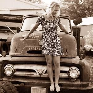 Meet your Posher, Allison