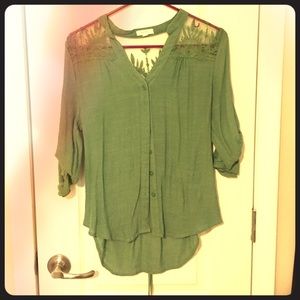 Vintage feel green top