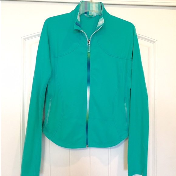 RARE Lululemon Define Jkt.!