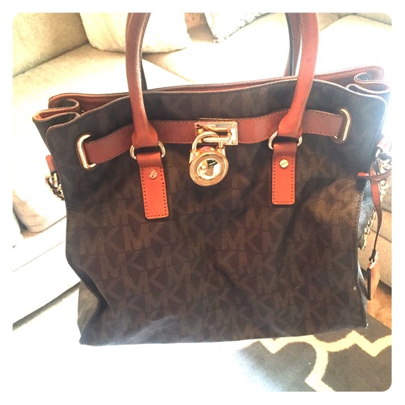 Michael Kors Handbags - Micheal Kors Large Hamilton