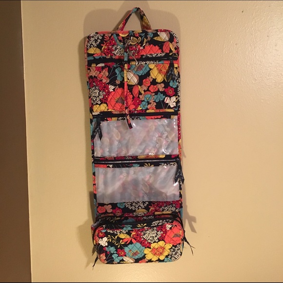 Vera Bradley hanging organizer kit