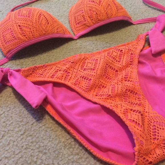 Bikini bathing suit - Picture 3 of 4