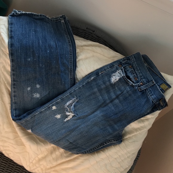 sz 4 Old Navy BoyCut Very Distressed Jeans - Picture 3 of 4