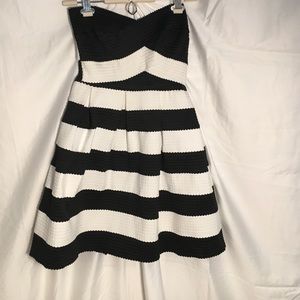 Adorable black and white striped dress