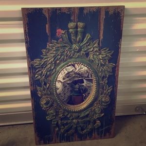 Staging and decorative pieces