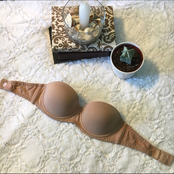 Nude Victoria's Secret strapless Bra