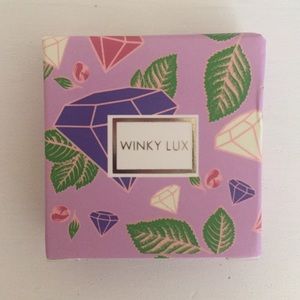 Light foundation powder