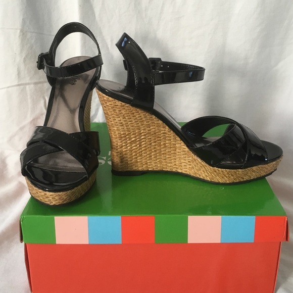Charles by Charles David black patent wedge