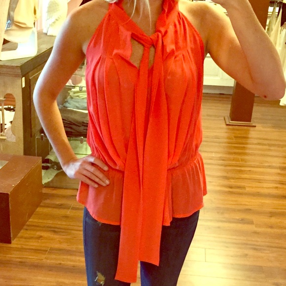 Sleeveless blouse - Picture 1 of 2