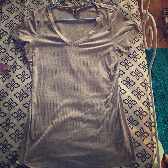 BKE short sleeve shirt! In great condition