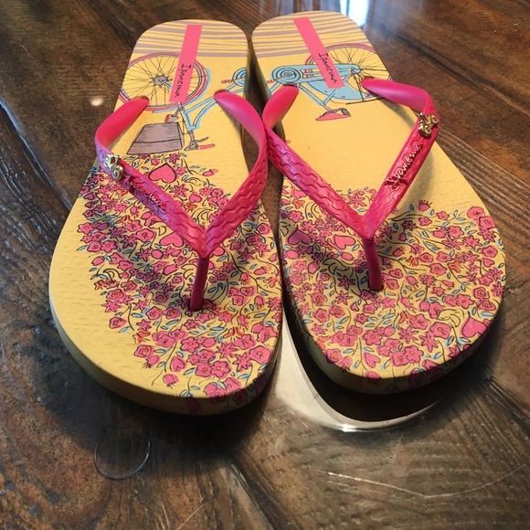 Flip Flops - Picture 2 of 4