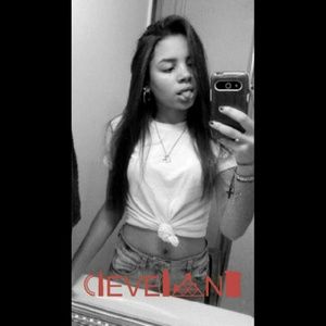 Meet your Posher, Yanlie