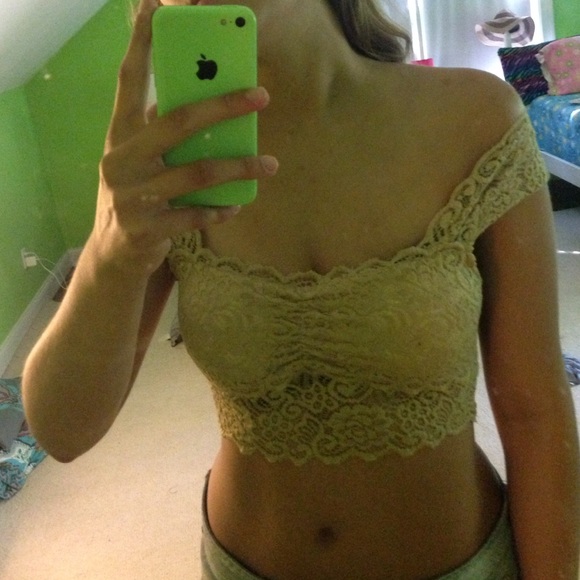 Crop top
