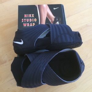 Nike studio wrap 3