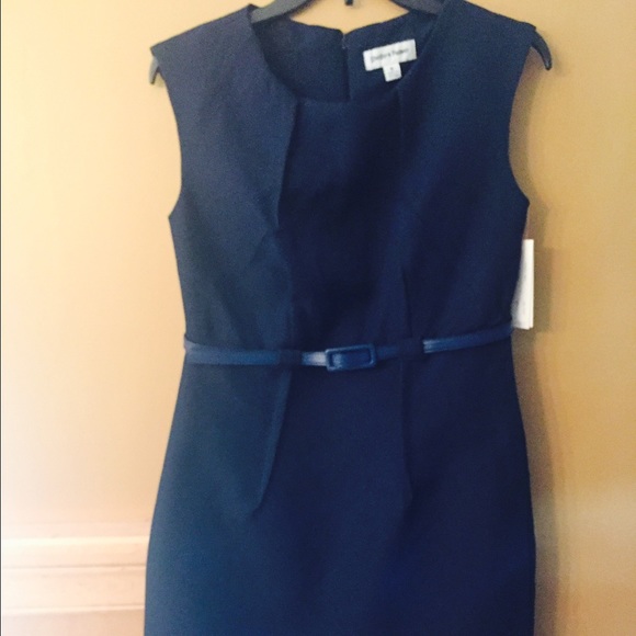 NWT business style dress with belt.