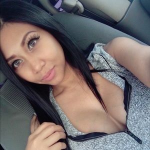 Meet your Posher, Rizza