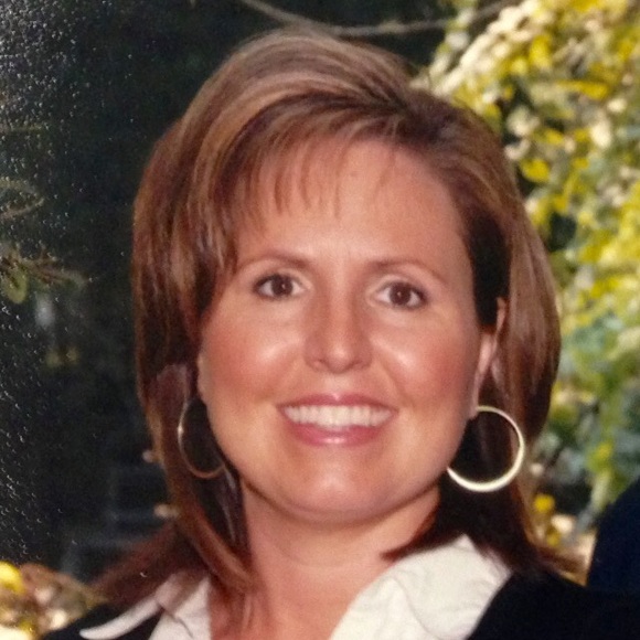 Meet your Posher, Stacie - Picture 1 of 1