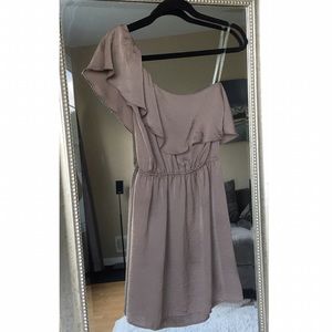 💗✨PRICE FIRM✨💗Pookie & Sebastian One Shoulder