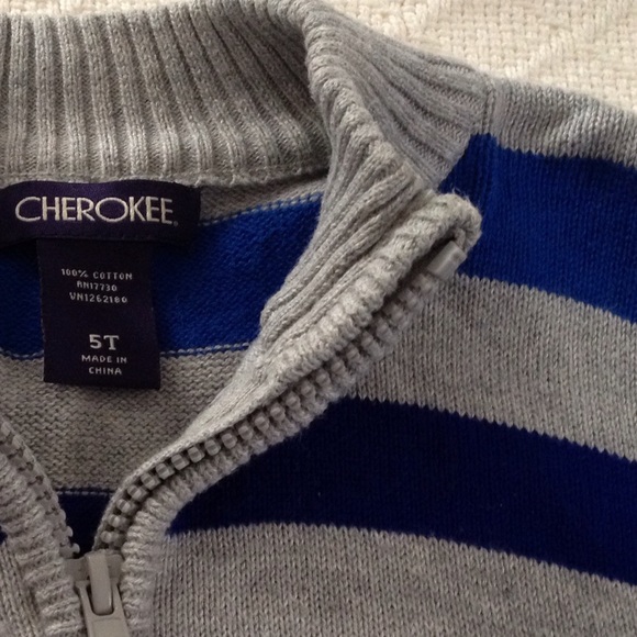 SALE!! 🐋Boys Zip Sweater🐋