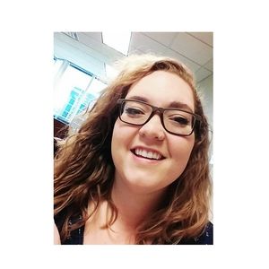 Meet your Posher, Kendra