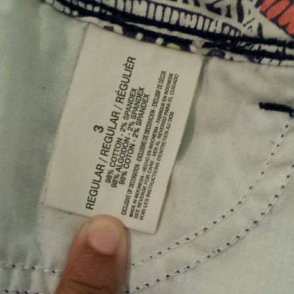 Shorts - Picture 4 of 4