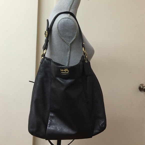 🌺🌺COACH BAG MINT CONDITION 🌺🌺 - Picture 3 of 4