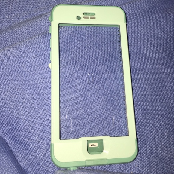 Life Proof Nuud case for iPhone 6s