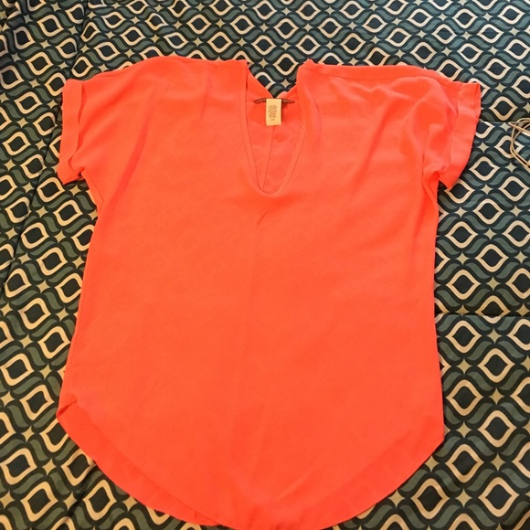 Coral blouse - Picture 1 of 1