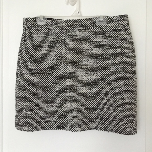 J. Crew Dresses & Skirts - J.Crew Black & White Wool Tweed Mini Skirt - Sz 2