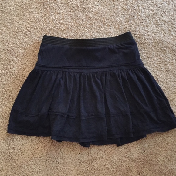 Cute navy mini skirt