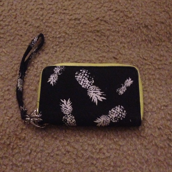 Pineapple wallet
