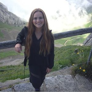 Meet your Posher, Brooke