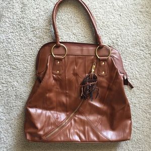 ***Everything MUST go*** purse by Fashion Express