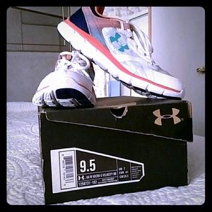 Women's Under Armor shoe