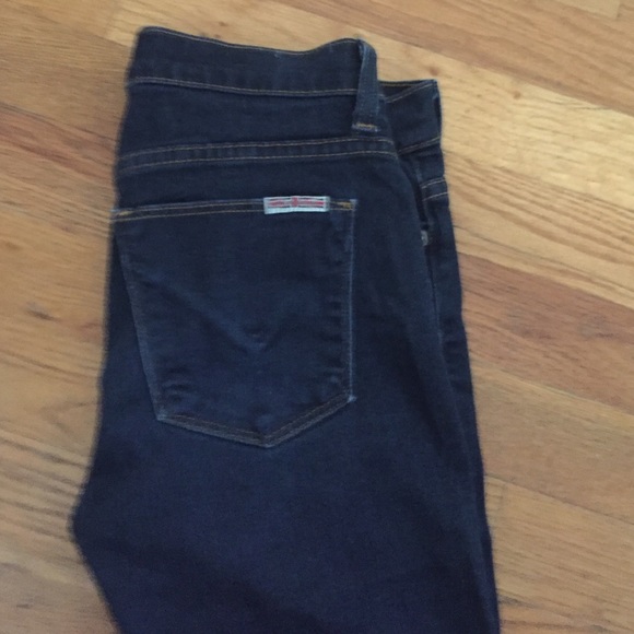 ❌SOLD ON MERC❌Dark Wash Hudson Jeans size 24 - Picture 2 of 4