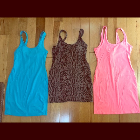 VS pink tanks set of 3