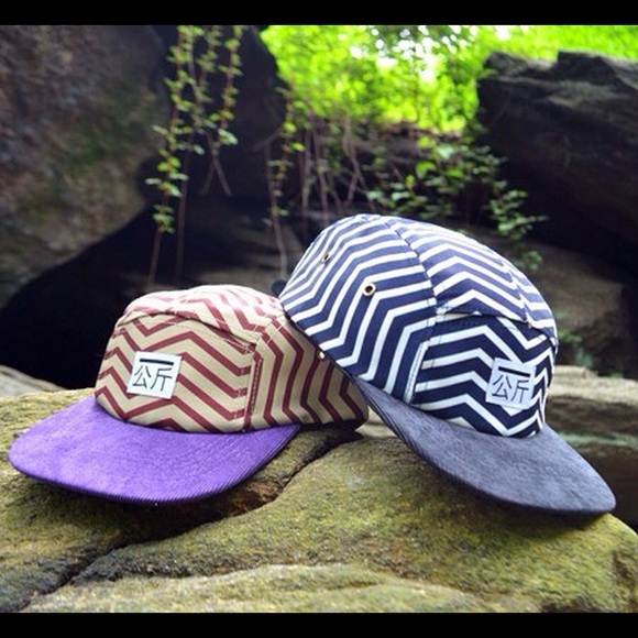 QILONYC Chevron 5-panel Cap