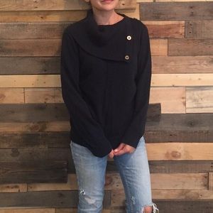 Banana Republic navy sweater