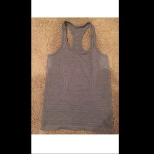 Lululemon swiftly racerback tank gray size 8