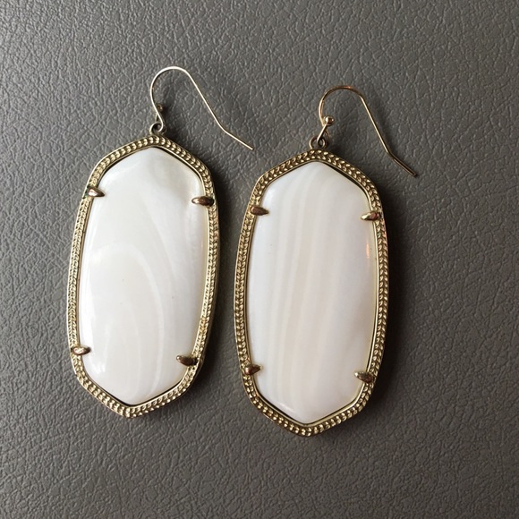 Elle Earrings