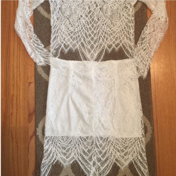 Romaric two peice lace set - Picture 3 of 4