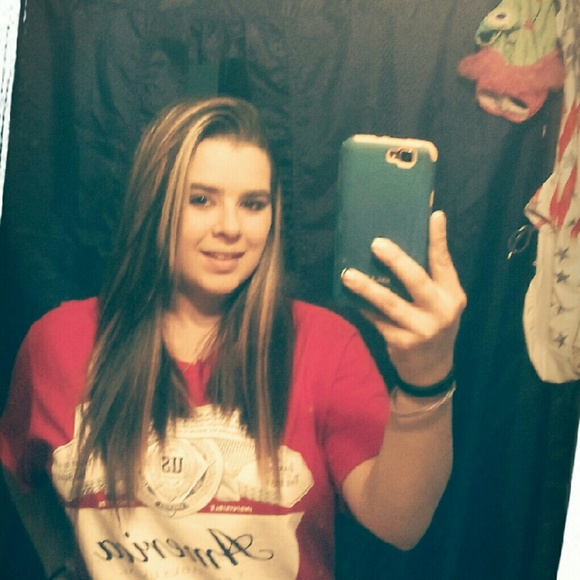 Meet your Posher, Jennifer - Picture 1 of 1