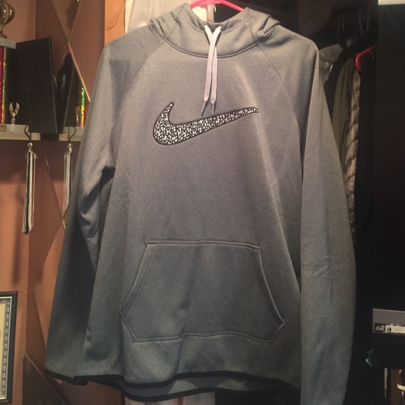 Nike semi cowlneck