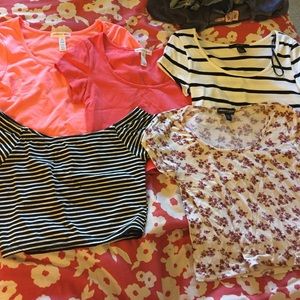 5 crop tops, all size small!