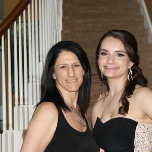 Meet your Posher, Stella