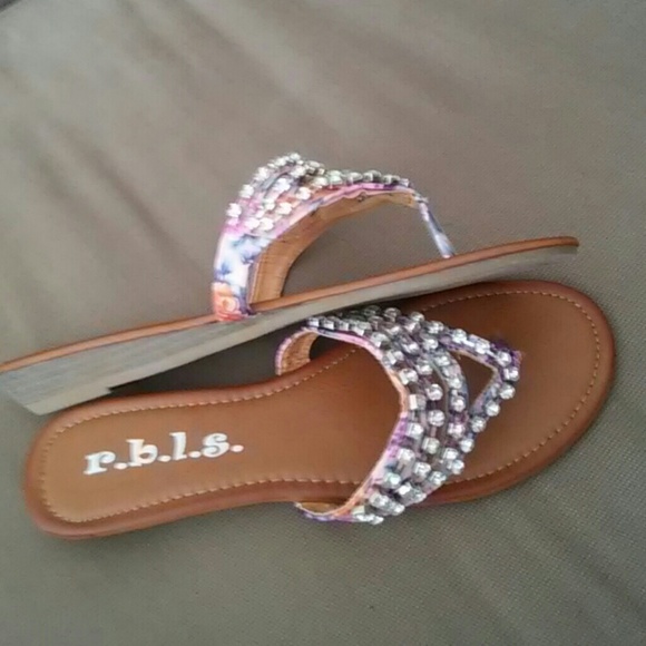 Super cute bling sandals 7.5 new - Picture 3 of 3